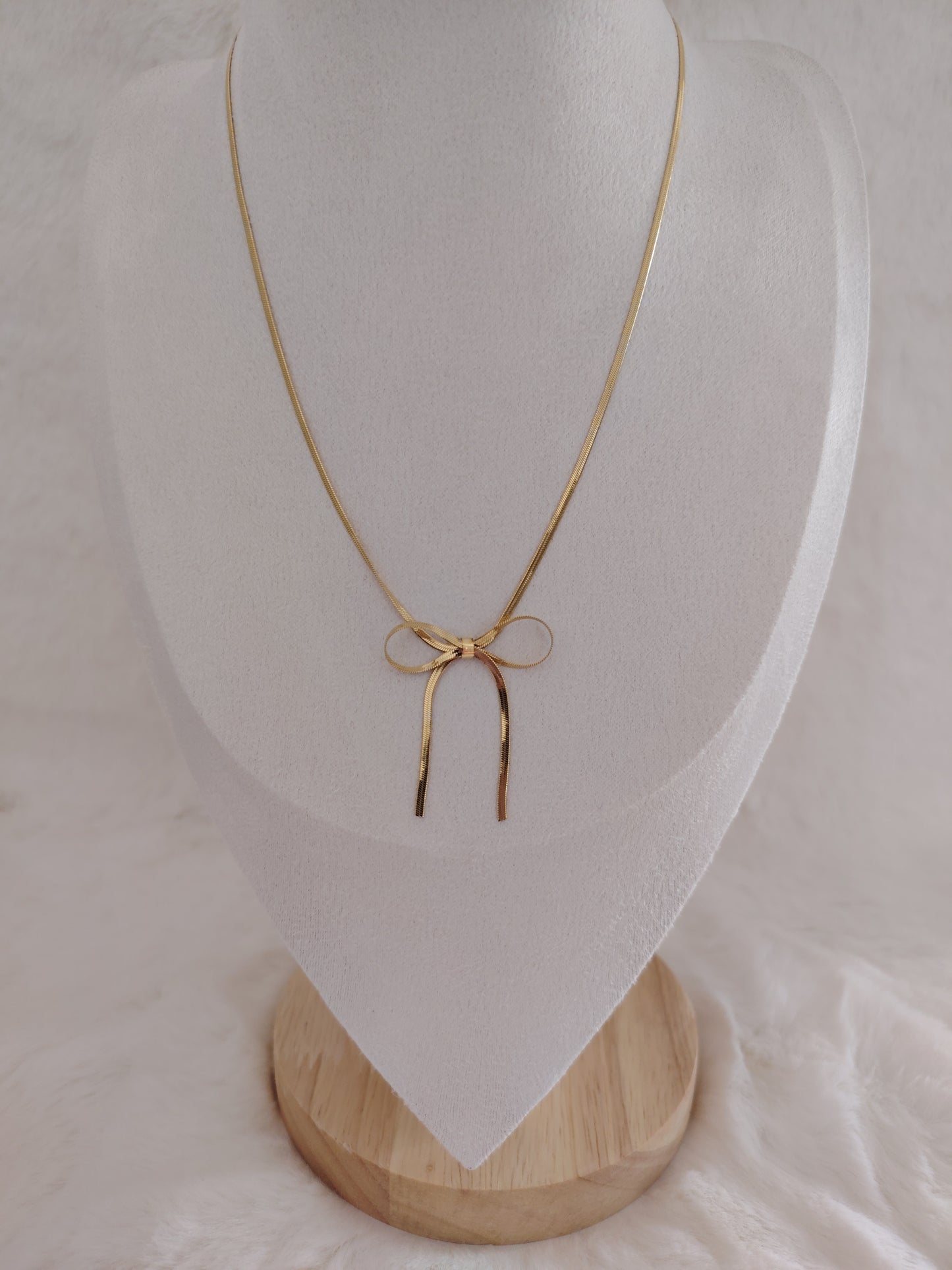 Collier Noeud d' Elégance