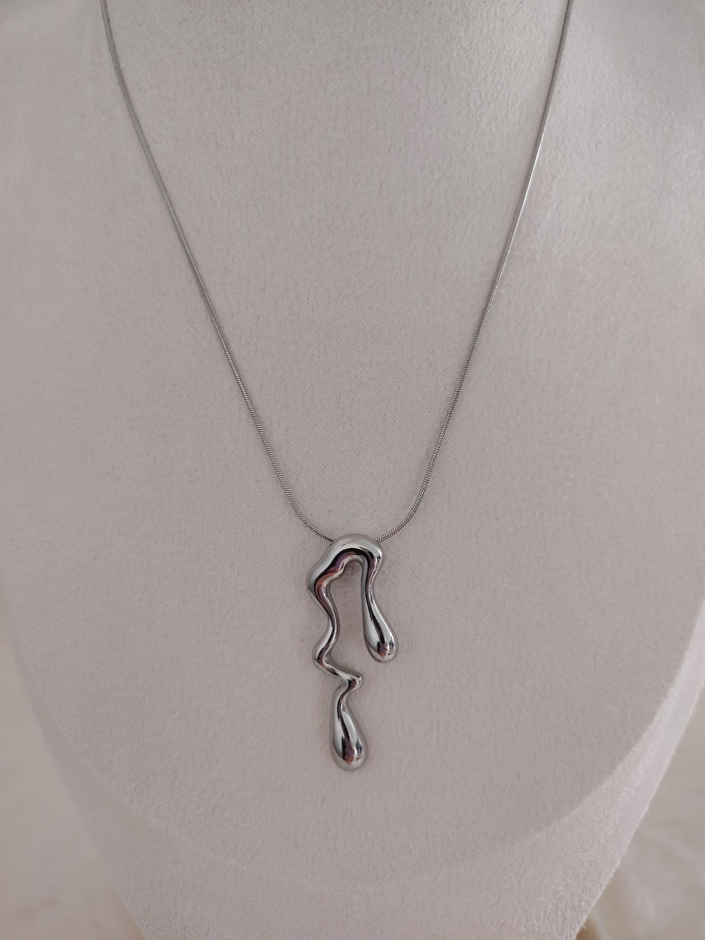 Collier Goutte Sauvage