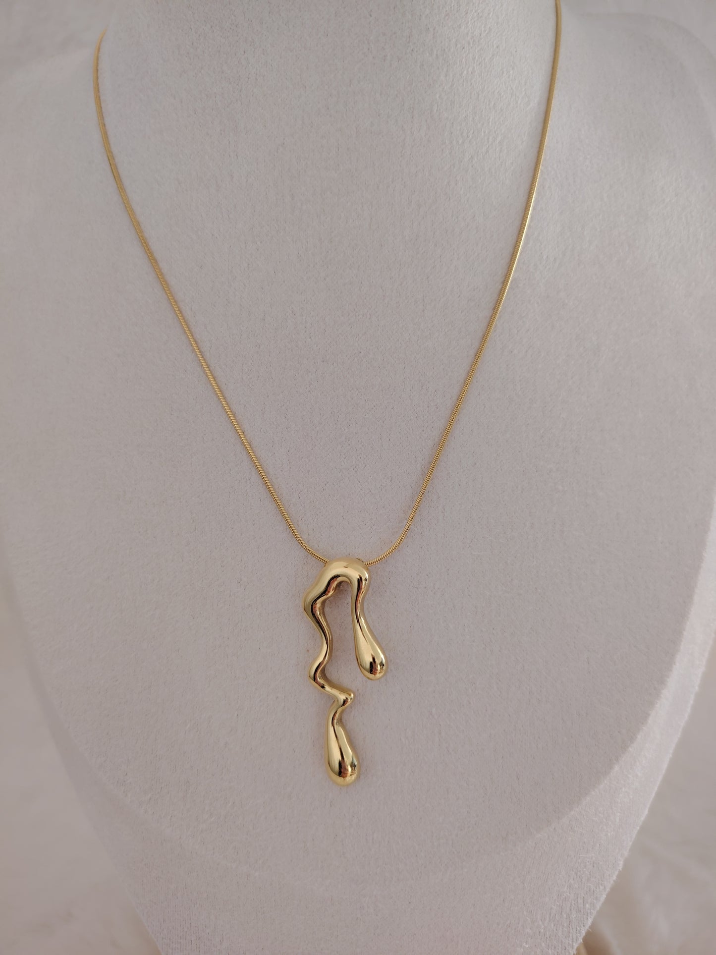 Collier Goutte Sauvage