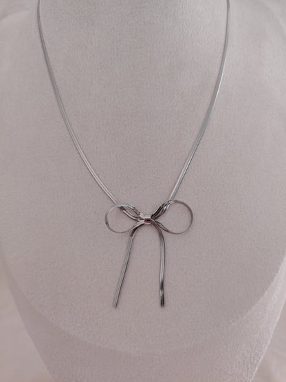 Collier Noeud d' Elégance