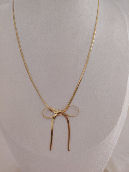 Collier Noeud d' Elégance