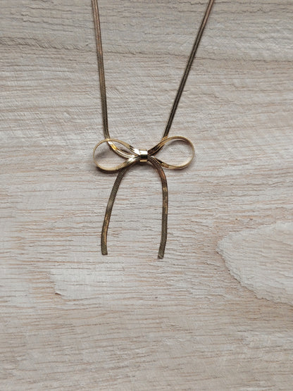 Collier Noeud d' Elégance