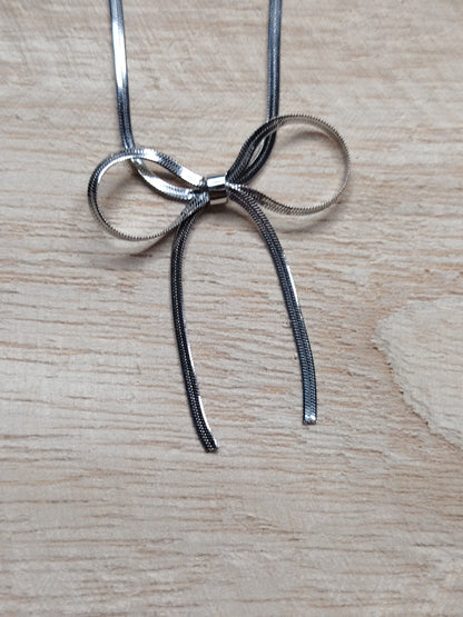 Collier Noeud d' Elégance